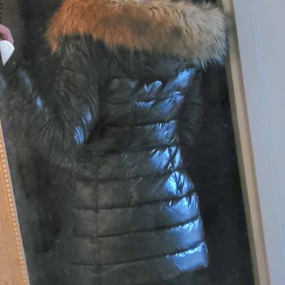 S13 Women's High-Shine Black Puffer Coat with Faux-Fur Hood XS - Picture 5 of 9